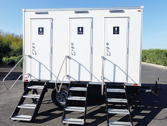 RESTROOM TRAILER (3 UNIT MODEL)