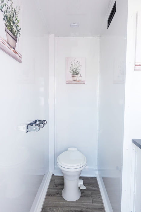 RESTROOM TRAILER (3 UNIT MODEL)